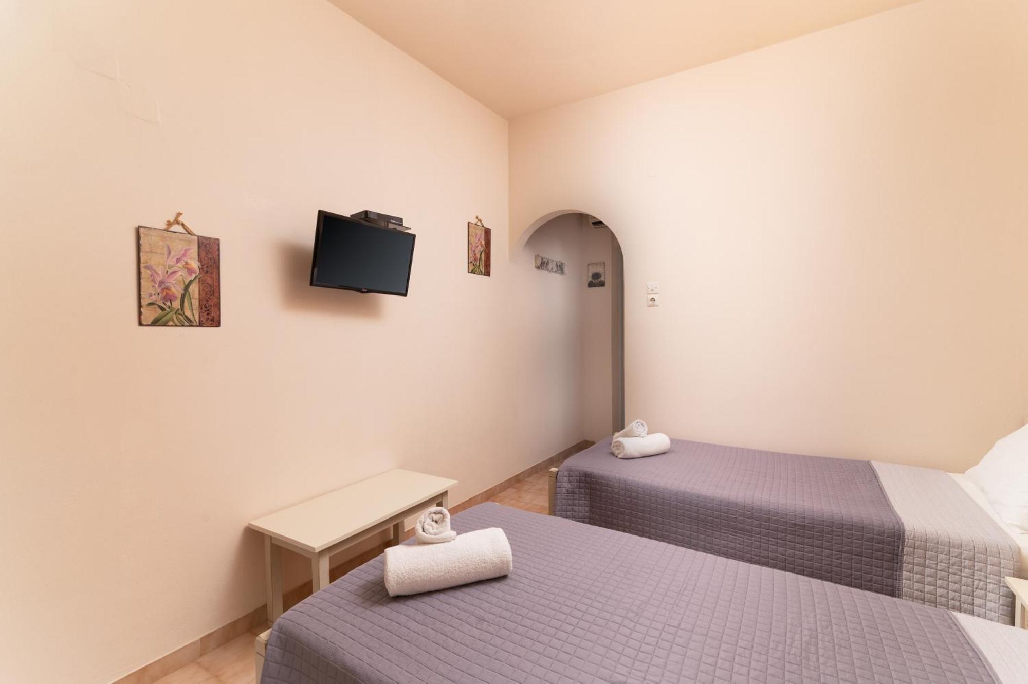 Filia Rooms Matala Exterior foto