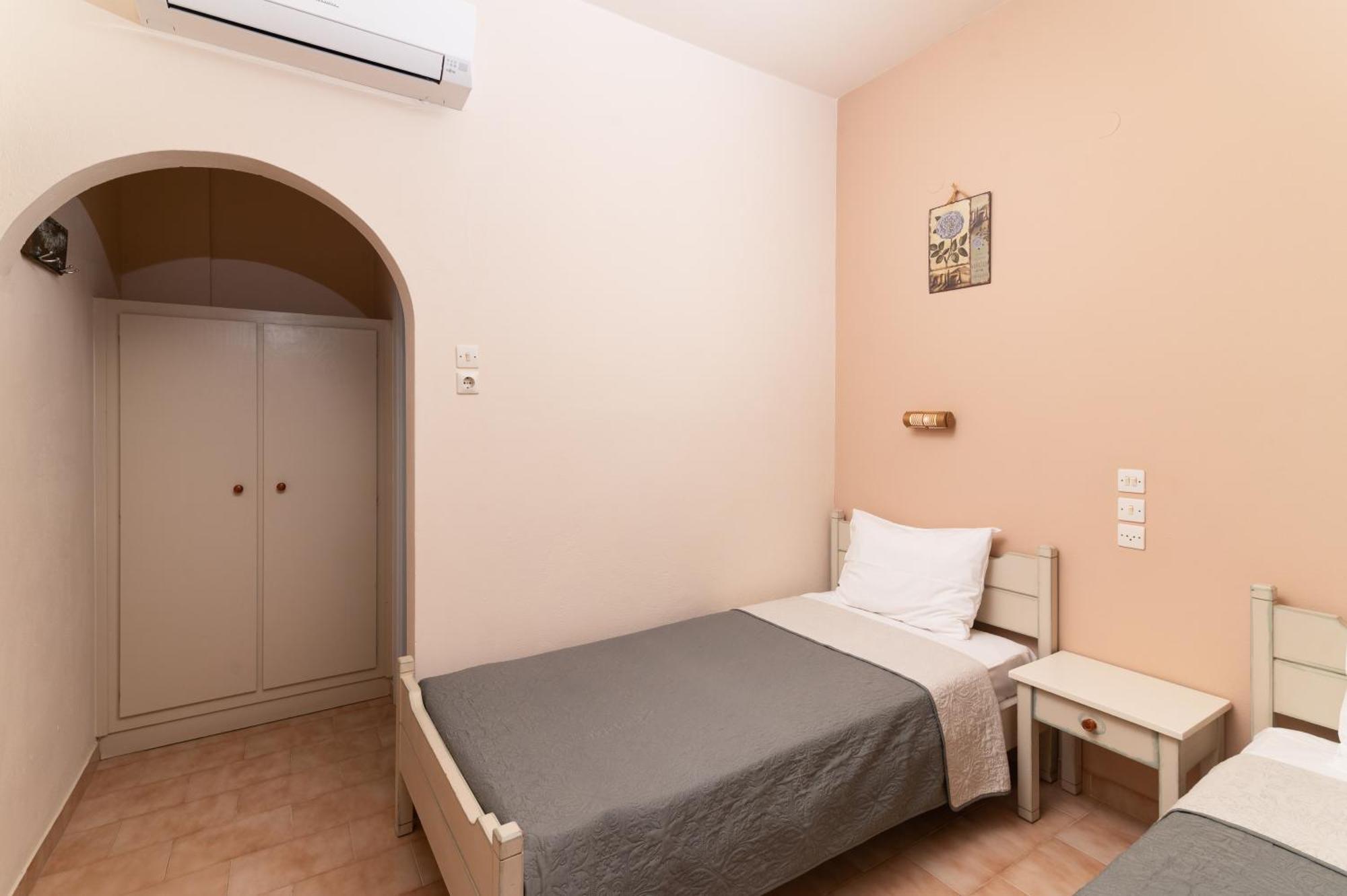 Filia Rooms Matala Exterior foto